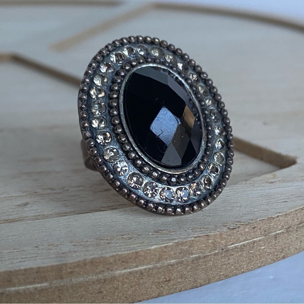 Black Oval Cocktail Ring Multifaceted Checkerboard Cut Stone Rhinestones Sparkle